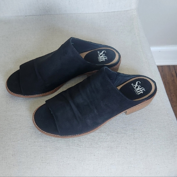 Sofft Women's Black Slide Sandals - Picture 3 of 7